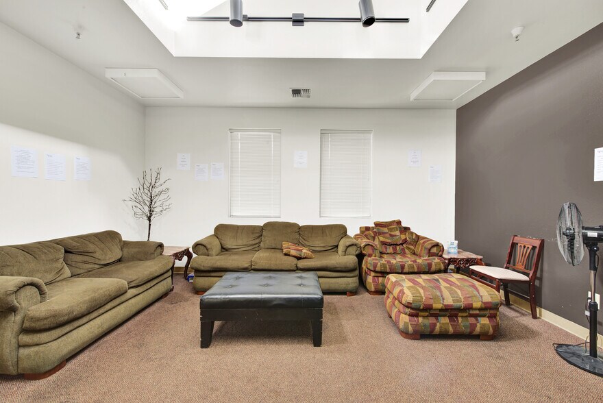 More Photos Of 814 Court St, Woodland Rehabilitation Center For Sale