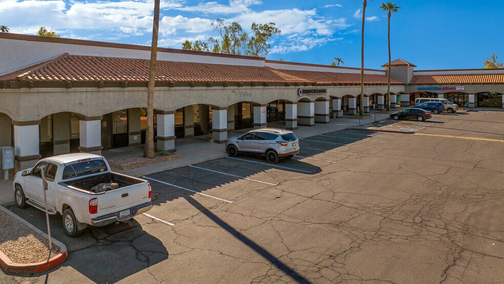 More Photos Of 2111 S Alma School Rd, Mesa General Retail For Lease