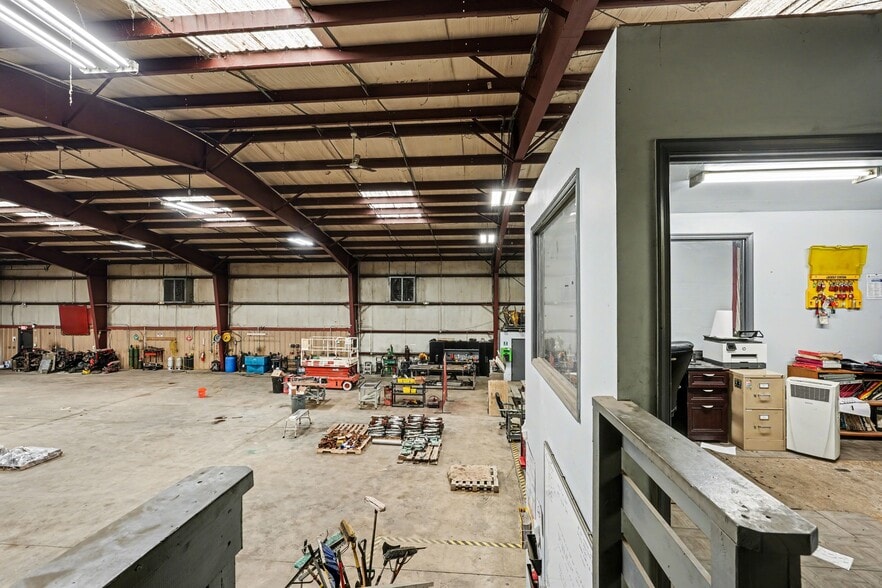 More Photos Of 11084 Dennis W Kerns Pky, King George Warehouse For Sale