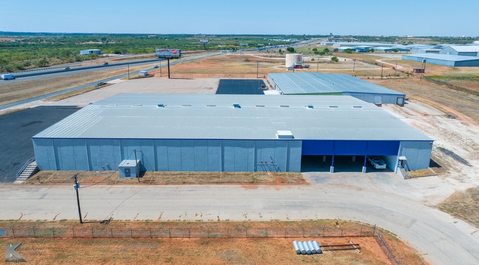 More Photos Of 1 Industrial Dr, Sweetwater Service For Lease