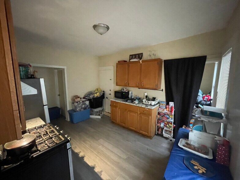 More Photos Of 694 Winchester Ave, New Haven Apartments For Sale