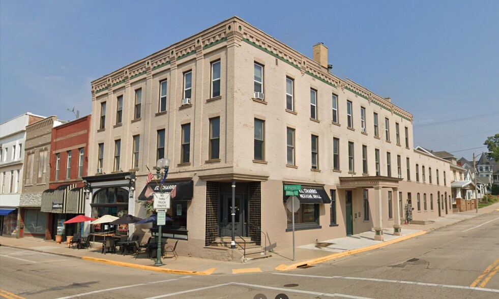 Primary Photo Of 101 W Huron St, Berlin Apartments For Sale