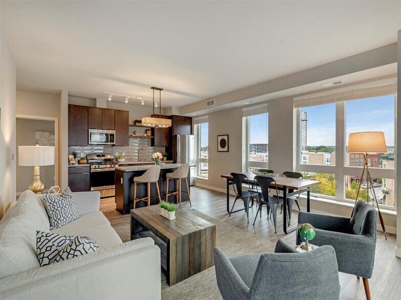 More Photos Of 10 2nd St SE, Minneapolis Apartments For Lease