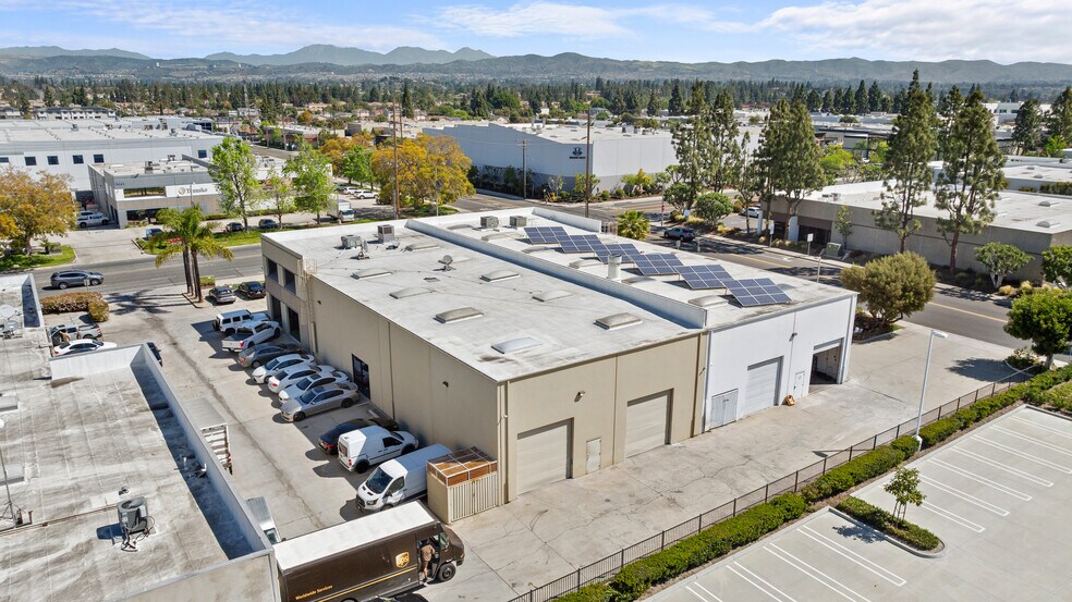 More Photos Of 3980 E Miraloma Ave, Anaheim Warehouse For Lease