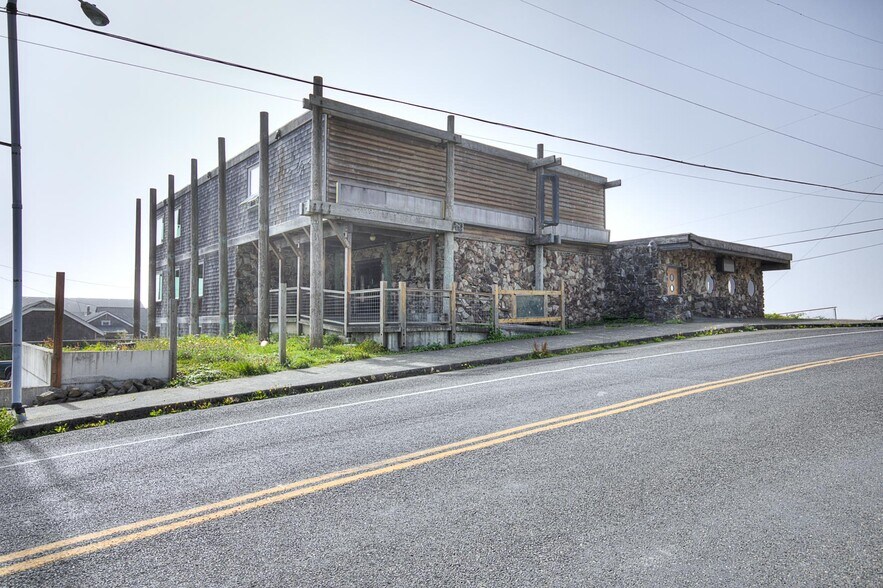 More Photos Of 61 Main St, Pacific Beach Restaurant For Sale