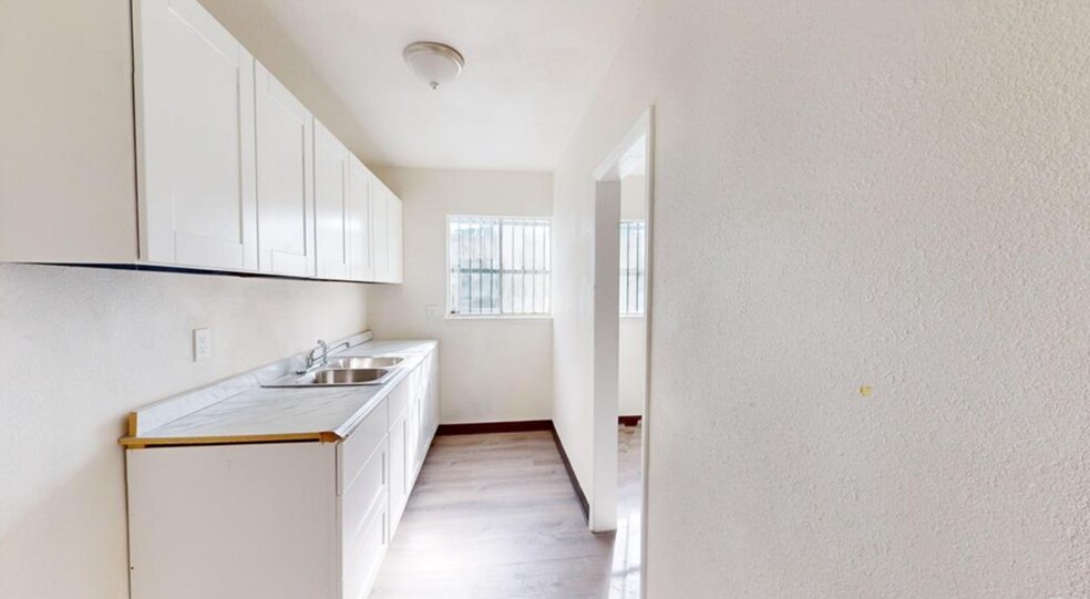 More Photos Of 1393 N D St, San Bernardino Loft Creative Space For Sale