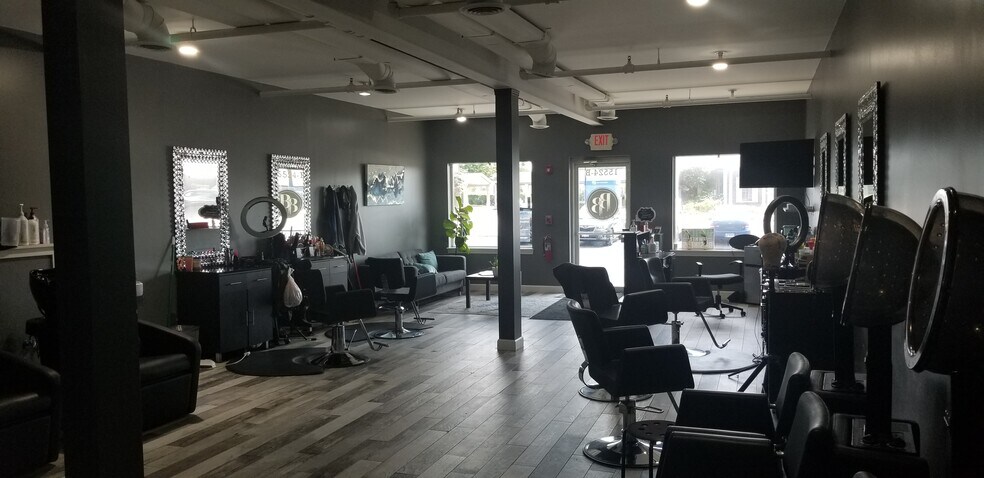 More Photos Of 15524 Cicero Ave, Oak Forest Apartments For Sale