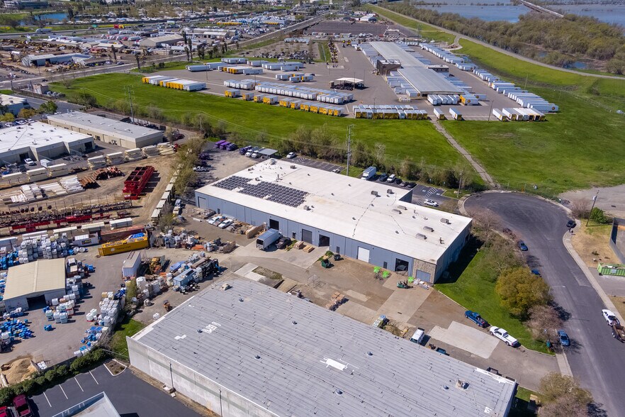 More Photos Of 3959-3971 Commerce Dr, West Sacramento Warehouse For Sale