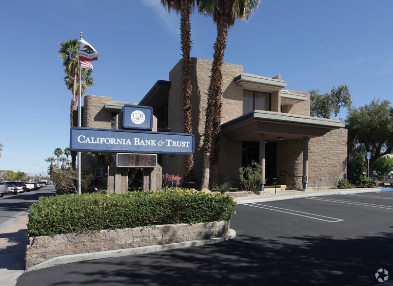 More Photos Of 73301 Highway 111, Palm Desert Bank For Lease