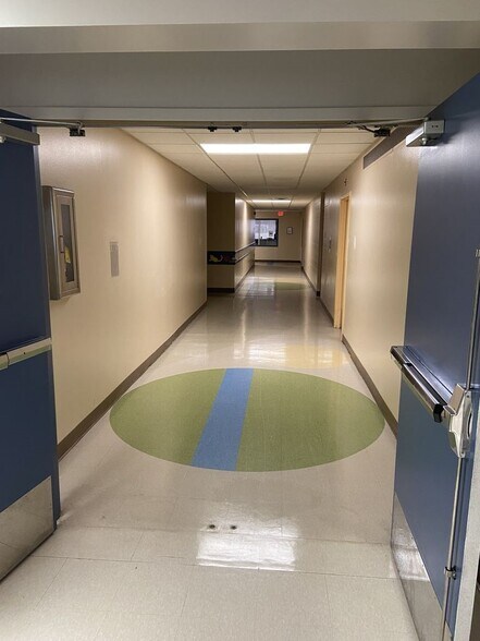 More Photos Of 615 W Virginia St, Evansville Medical For Sale