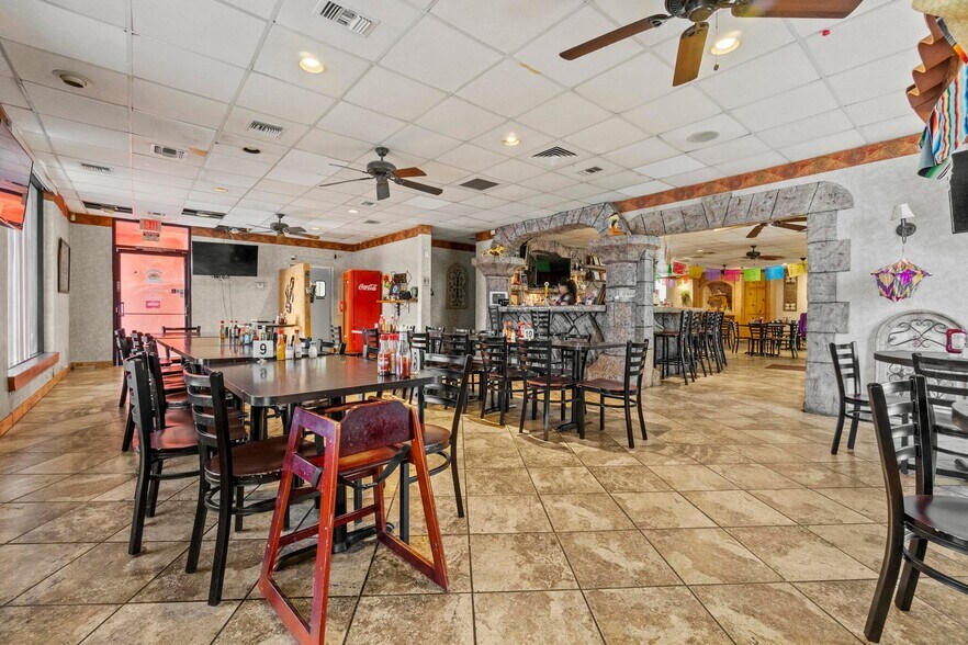 More Photos Of 200 N J St, Tulare Restaurant For Lease