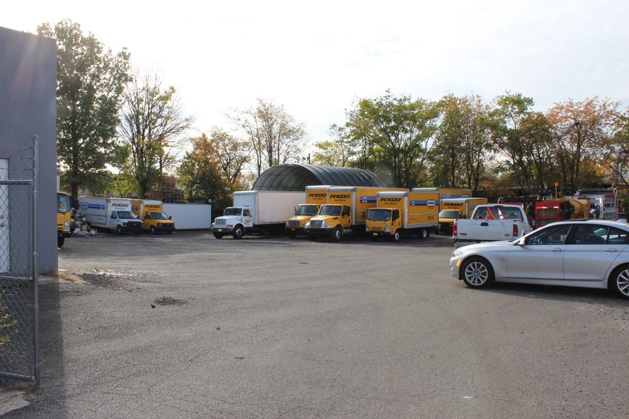 More Photos Of 53 Clifton Blvd, Clifton Truck Terminal For Sale
