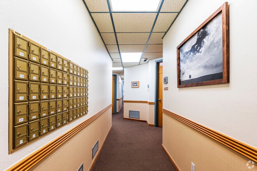 More Photos Of 1990 E Lohman Ave, Las Cruces Office For Lease