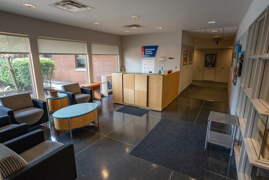 More Photos Of 320 Bilmar Dr, Pittsburgh Office For Sale