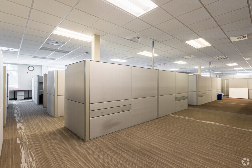 More Photos Of 950 N 2200 W, Salt Lake City Office For Sale