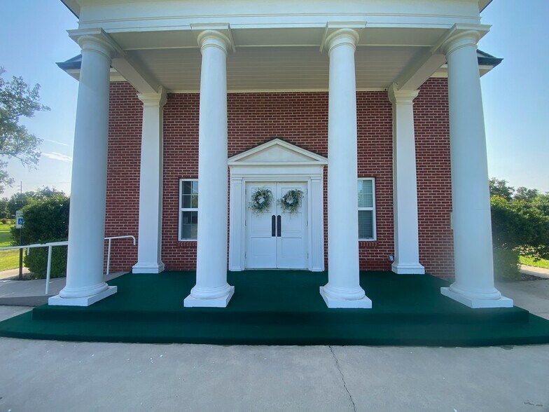 More Photos Of 15605 Parkway Drive, Hosston Religious Facility For Sale