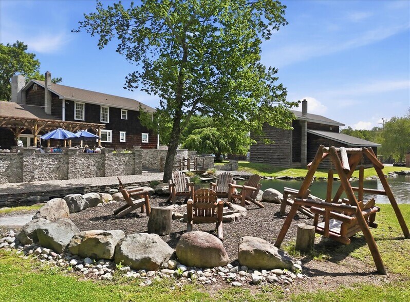 More Photos Of 145 Camelback Rd, Tannersville Restaurant For Sale