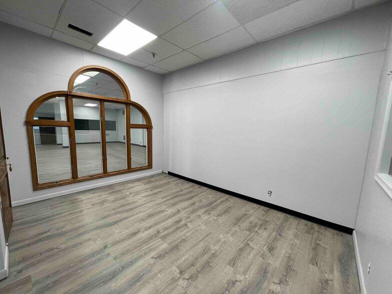 More Photos Of 1650 E Washington Ave, North Little Rock Warehouse For Lease