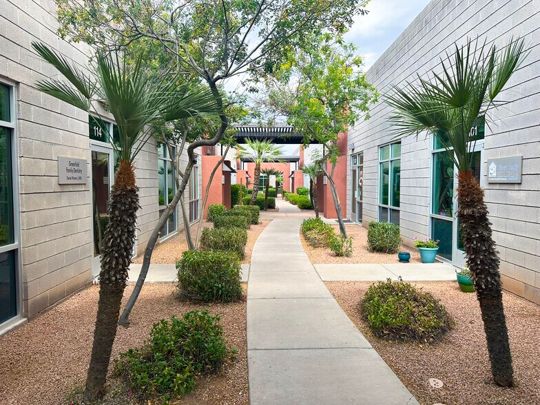 More Photos Of 875 N Greenfield Rd, Gilbert Medical For Lease