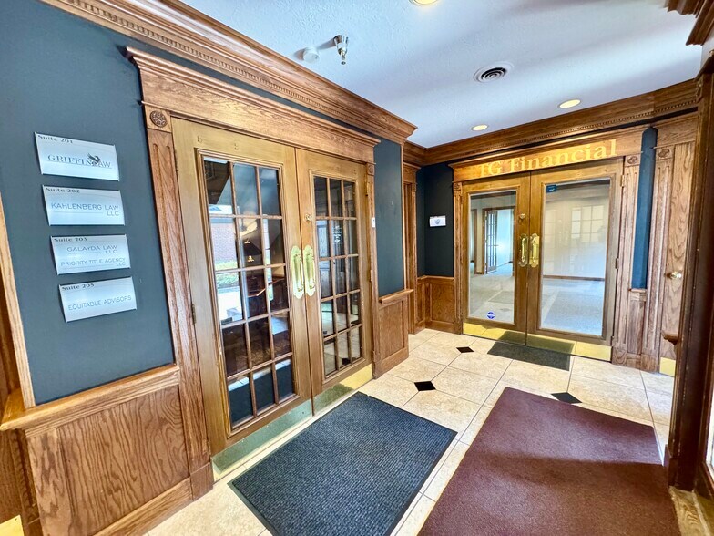 More Photos Of 4051 Whipple Ave NW, North Canton Coworking Space