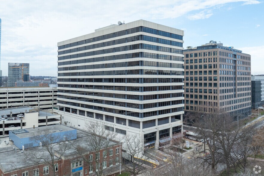 More Photos Of 445 Hamilton Ave, White Plains Office For Lease