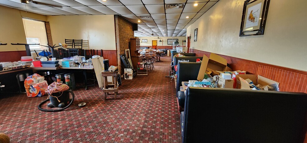 More Photos Of 701 N Martin Luther King Jr Hwy, Mexia Restaurant For Sale