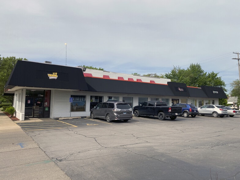 More Photos Of 215 Ridge Rd, Munster Unknown For Lease