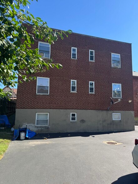 More Photos Of 3853 Delmar Ave, Cincinnati Apartments For Sale