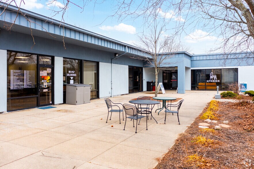 More Photos Of 333 Jackson Plz, Ann Arbor Coworking Space