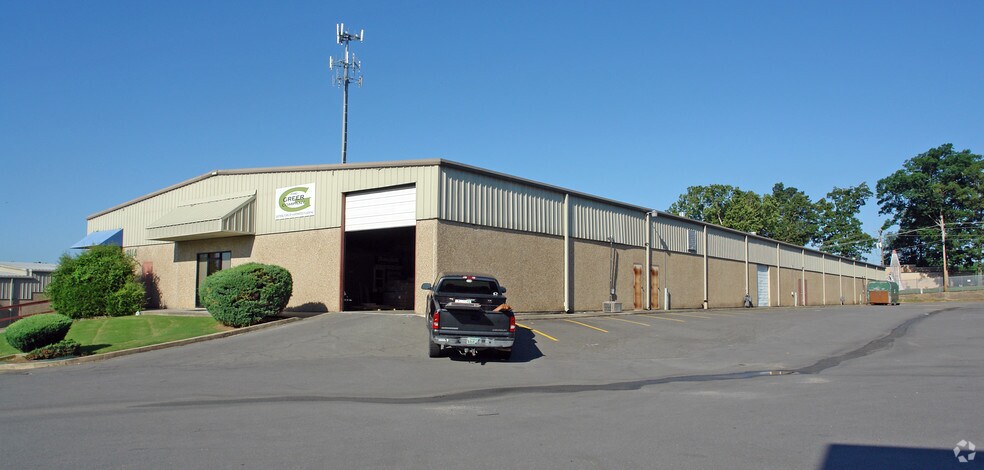 More Photos Of 8114 Scott Hamilton Dr, Little Rock Warehouse For Lease