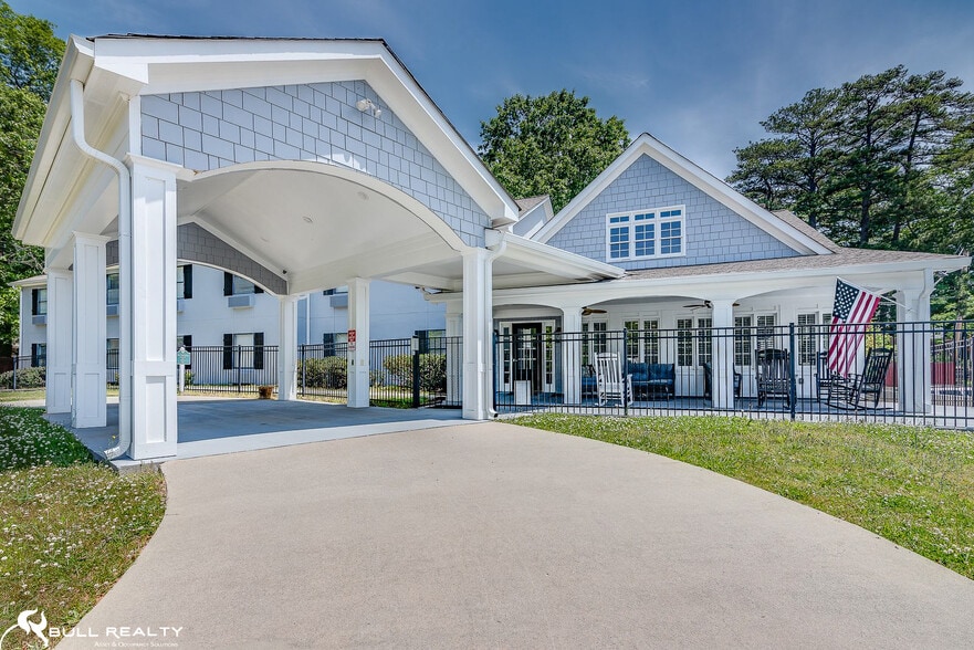 More Photos Of 519 Lawrenceville St, Norcross Assisted Living For Sale