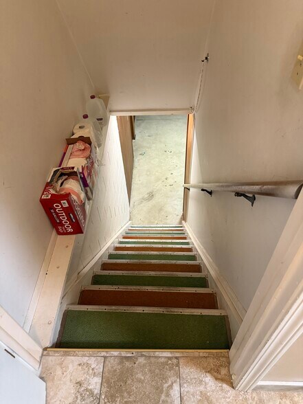 More Photos Of 5516 Torrey Rd, Flint Medical For Sale