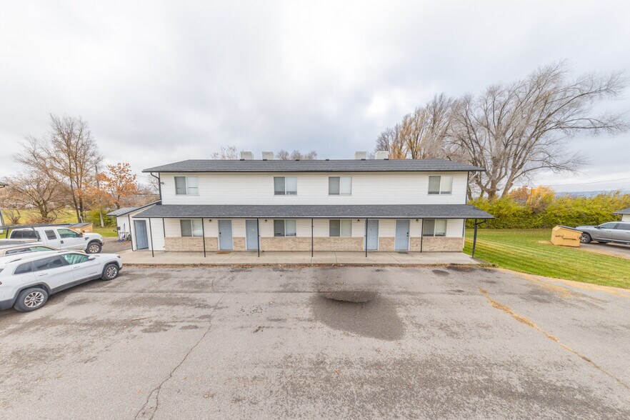 More Photos Of 360 N 400 W, Hyrum Multifamily For Sale