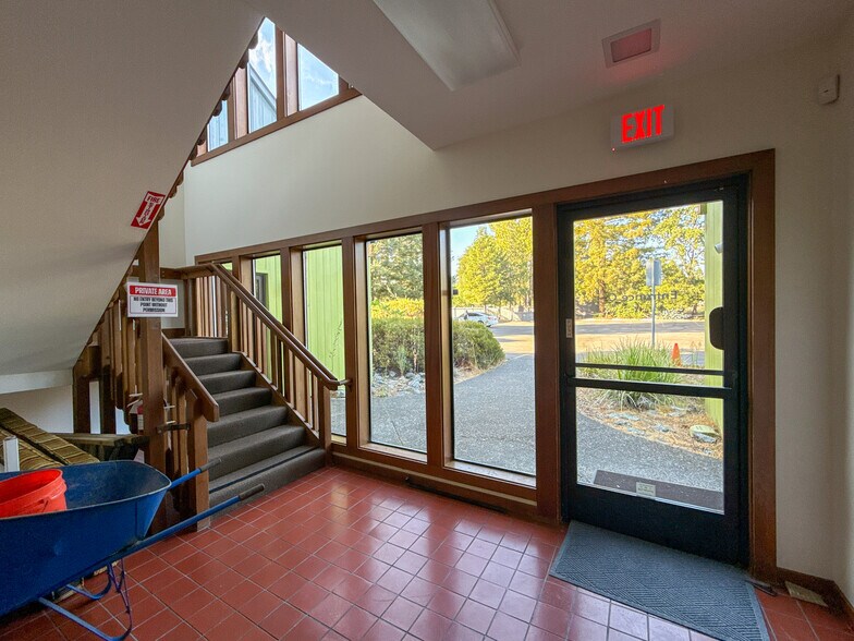 More Photos Of 101 Wikiup Dr, Santa Rosa Office For Sale