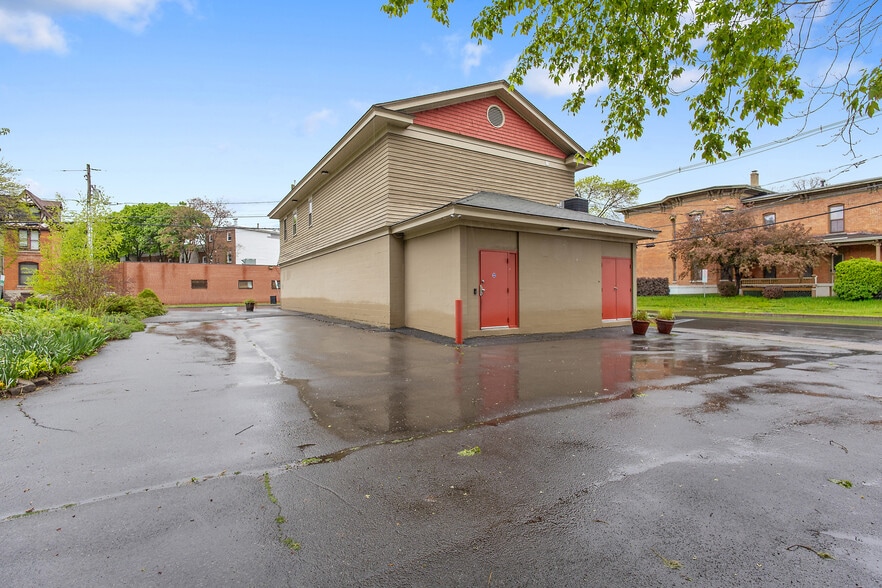 More Photos Of 226 Hawley Ave, Syracuse Freestanding For Sale