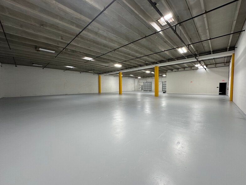 More Photos Of 7212-7282 NW 33rd St, Miami Unknown For Lease