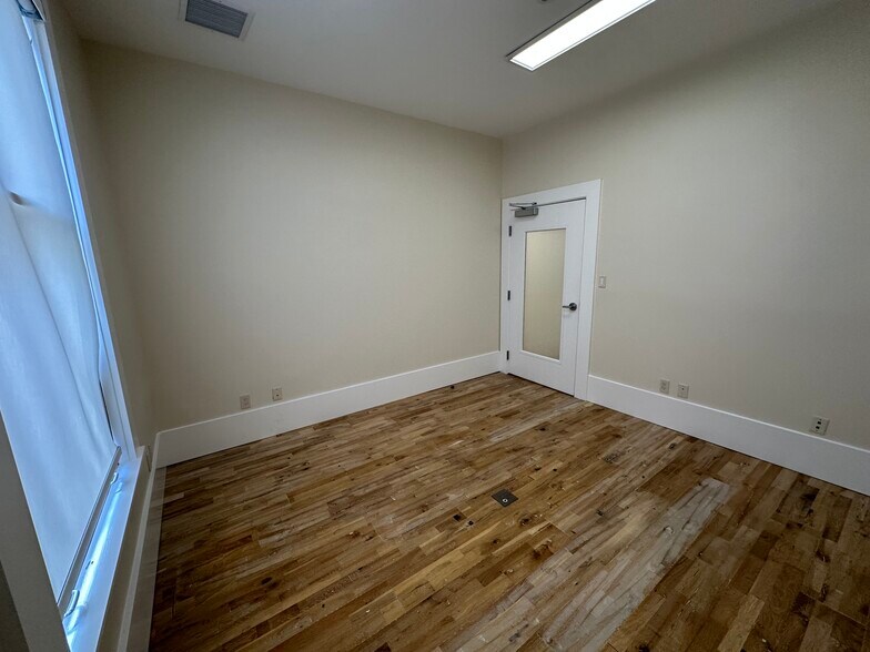 More Photos Of 301 E 3rd Ave, San Mateo Loft Creative Space For Lease