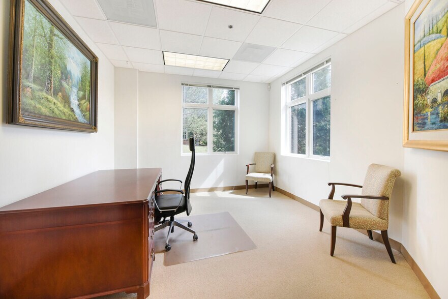 More Photos Of 46175 Westlake Dr, Sterling Medical For Sale