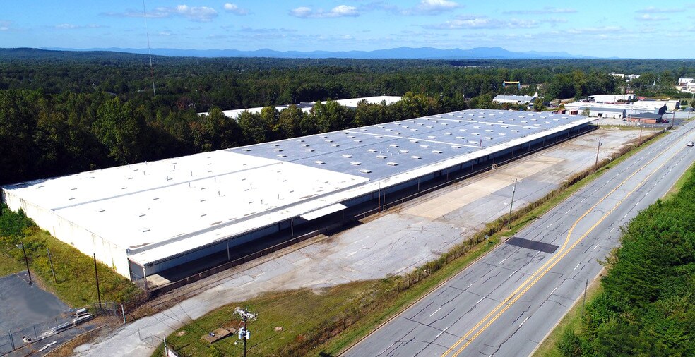 Primary Photo Of 2425 Rutherford Rd, Greenville Warehouse For Lease