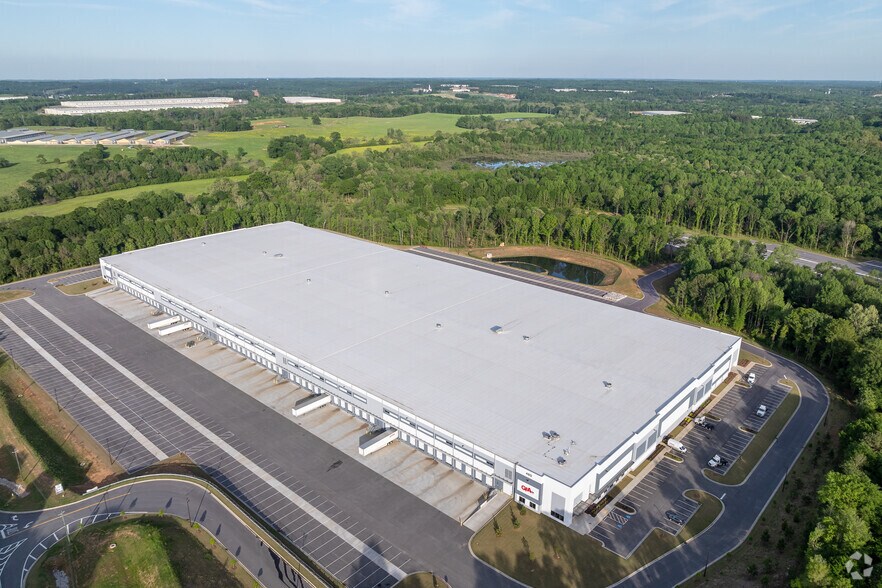 More Photos Of 480 Village Pkwy, Pendergrass Distribution For Lease