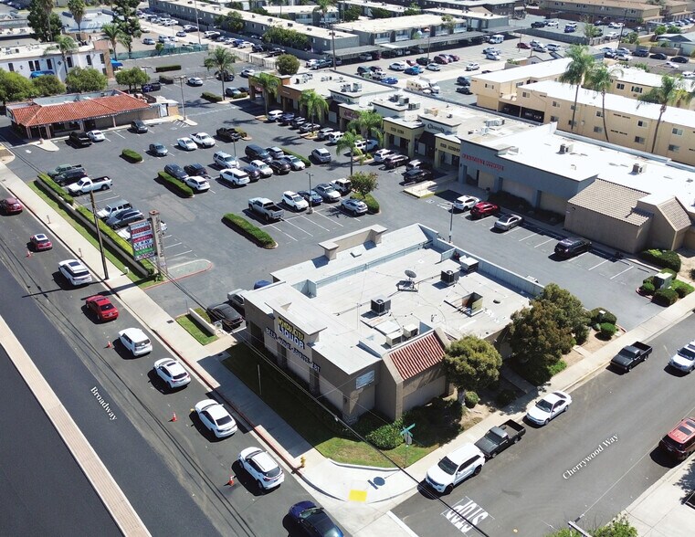 More Photos Of 701-777 Broadway, El Cajon Unknown For Lease