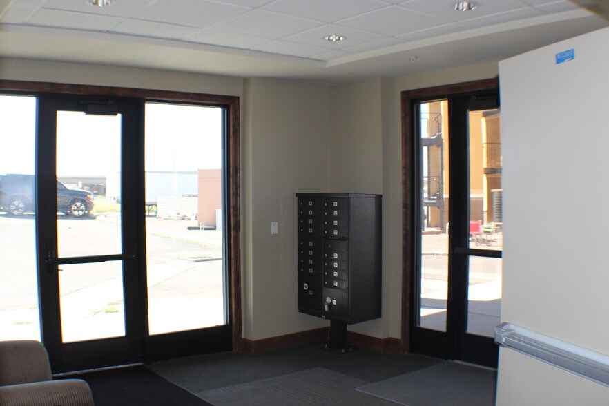 More Photos Of 2620 Commercial Way, Rock Springs Medical For Lease