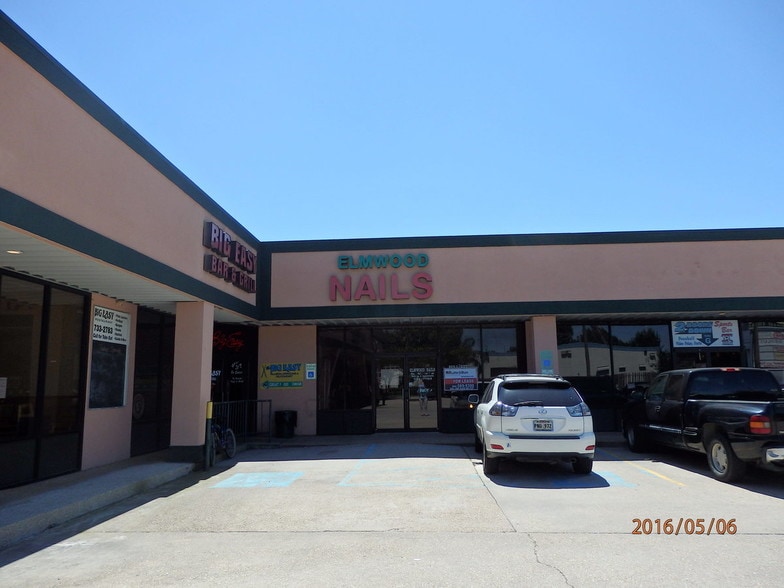 More Photos Of 5608 Citrus Blvd, River Ridge Storefront For Lease
