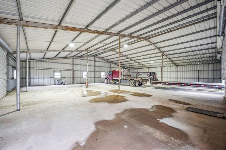 More Photos Of 7517 Us Highway 67, Stephenville Light Distribution For Sale