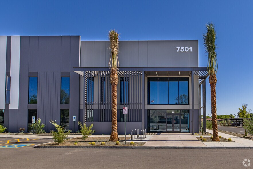 More Photos Of 7501 E Redfield Rd, Scottsdale Warehouse For Lease