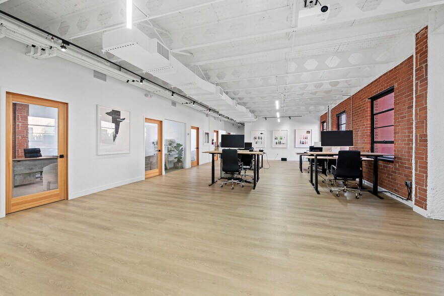 More Photos Of 139-147 S Beverly Dr, Beverly Hills Loft Creative Space For Lease