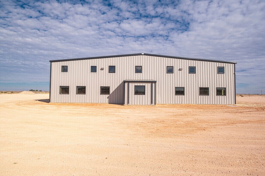 More Photos Of 5268/5450 N FM 866, Odessa Warehouse For Sale