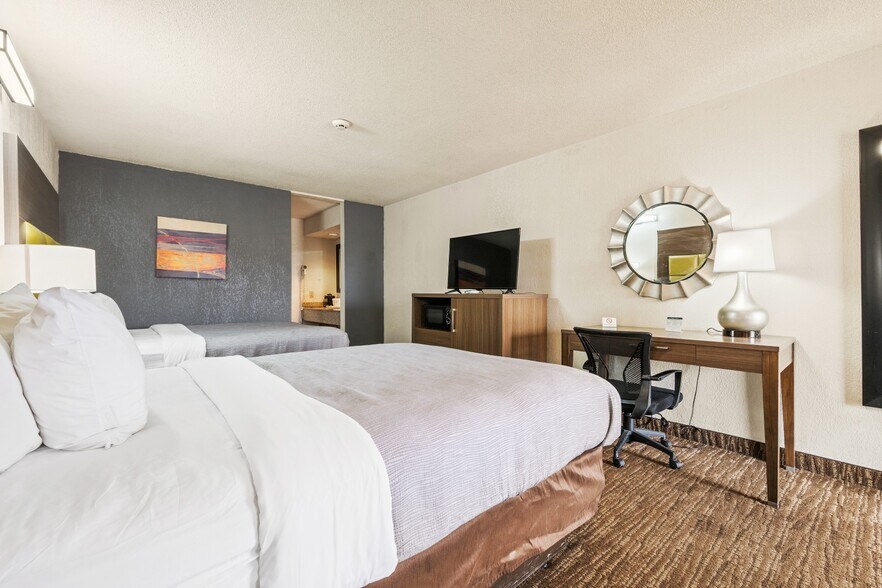 More Photos Of 4613 S Jackson St, San Angelo Hotel For Sale