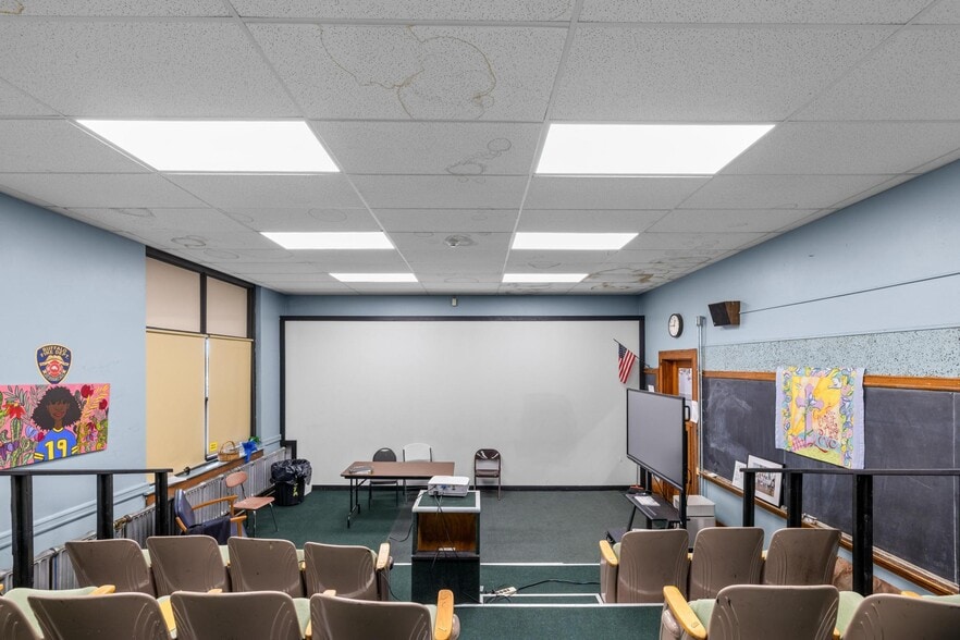More Photos Of 21 Davidson Ave, Buffalo Schools For Sale