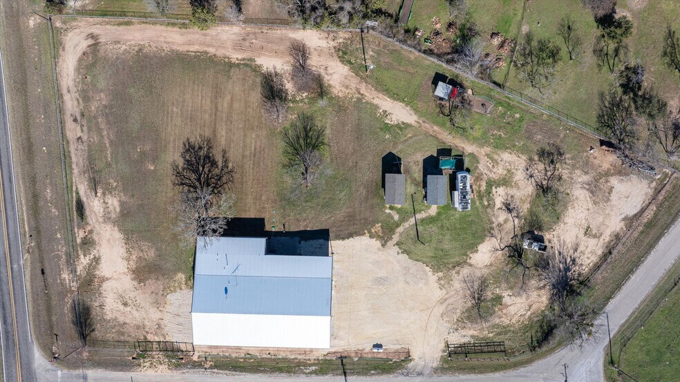 More Photos Of 7703 Prairie Creek Ln, Tolar Contractor Storage Yard For Sale